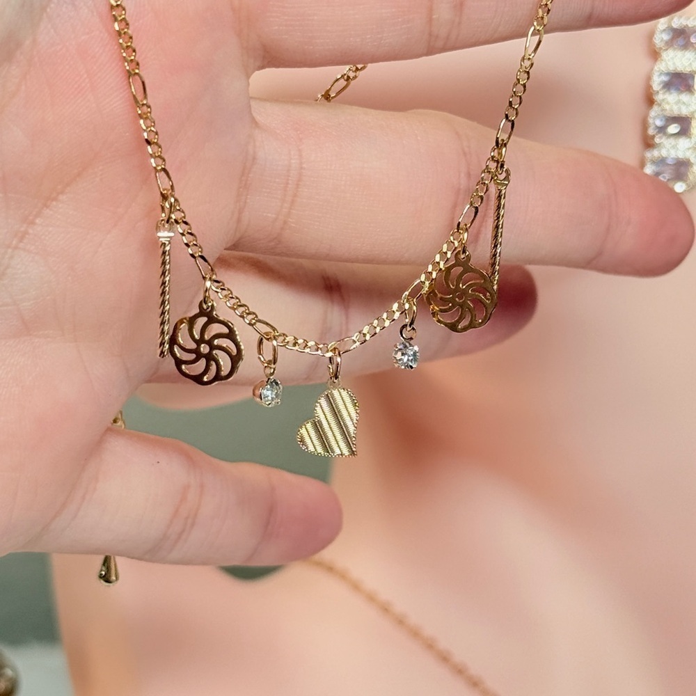 Gold Charm Anklet with Heart and Floral Accents - Picture 5 of 5